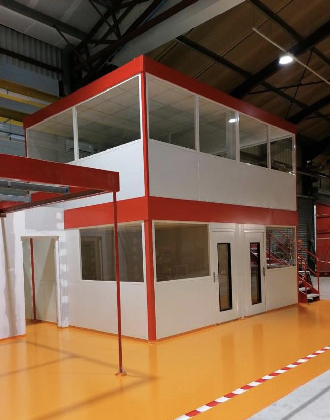 Cloisons ÉLÉGOLIS pour cabines et bureaux d'atelier grande hauteur et à étage, fournies par MSI équipements industriels en Occitanie et en France