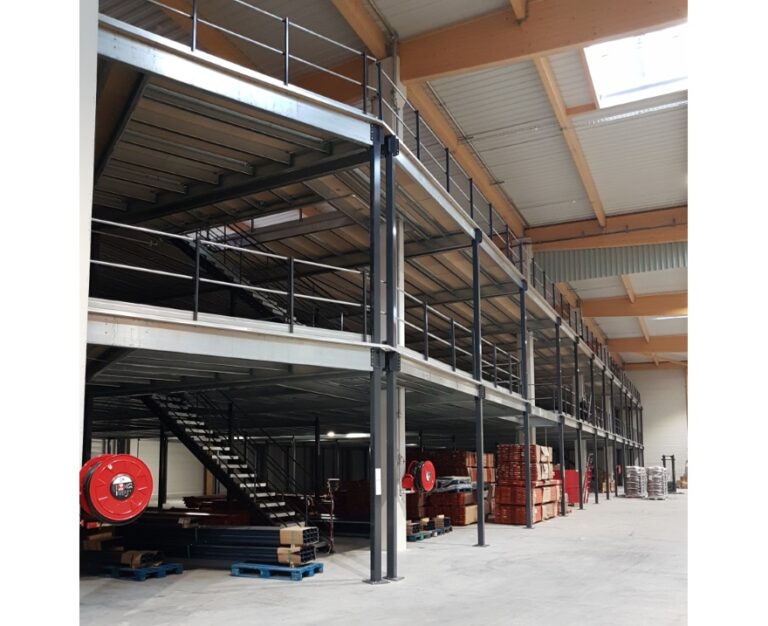 mezzanine métallique à 2 niveau destinée aux environnements industriels, entrepôts et ateliers d'usine - MSI Manutention et Stockage Industriel France